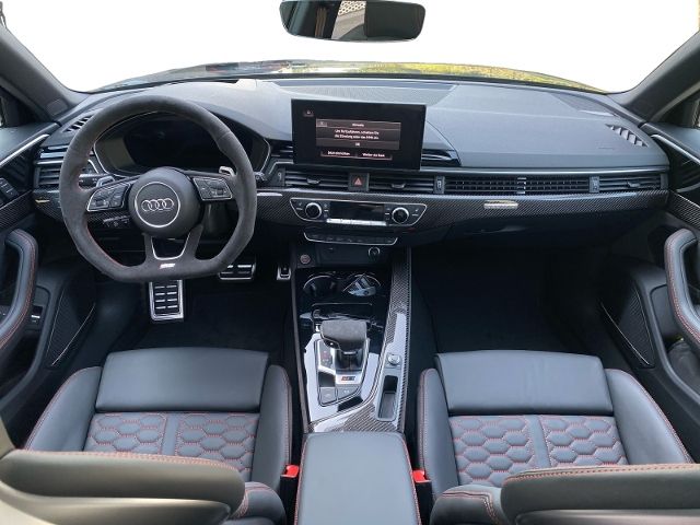 AUDI RS4 AVANT COMPETITION | skladem | sportovní kombi | V6 biturbo 450 koní | černá s černo-červenou kůží | plná výbava | nákup online | AUTOiBUY.com